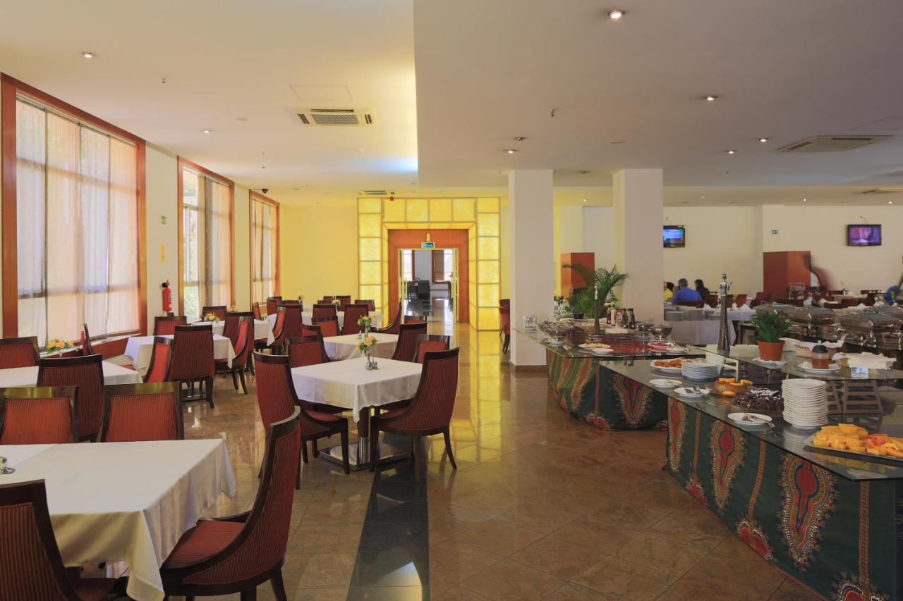 Hotel Victoria Garden Camama Luaran gambar