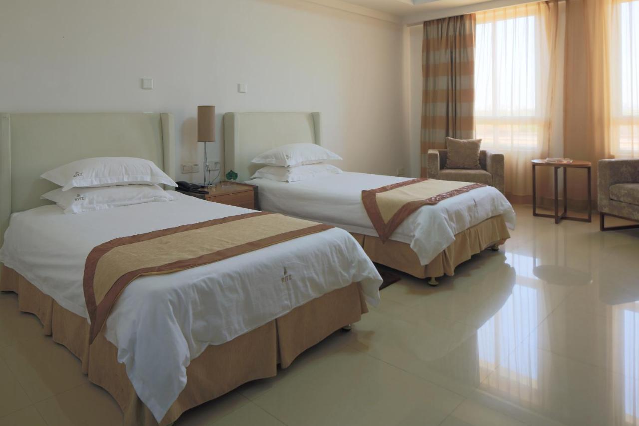 Hotel Victoria Garden Camama Luaran gambar